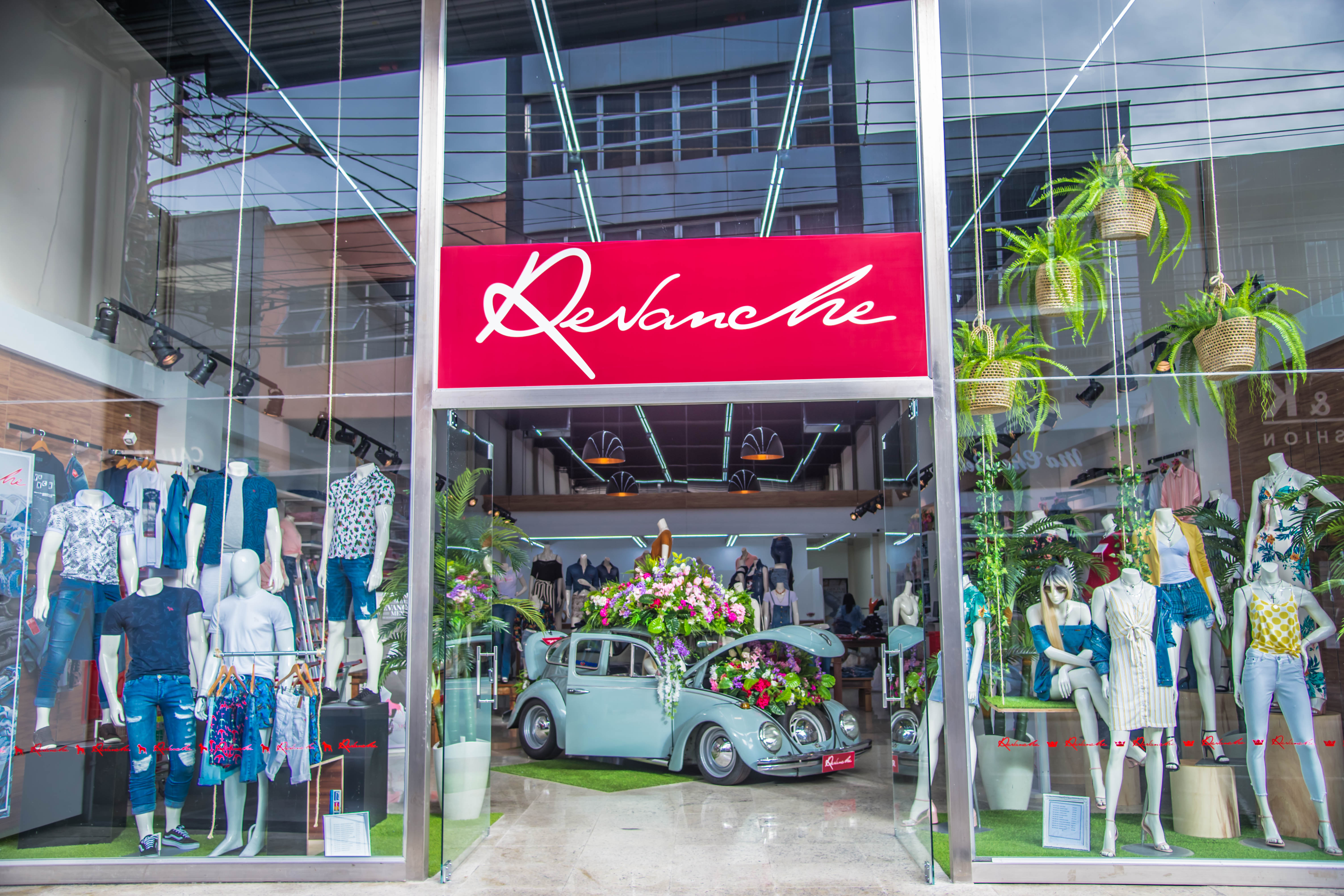 Revanche Jeans reinaugura loja no Brás, em novo endereço